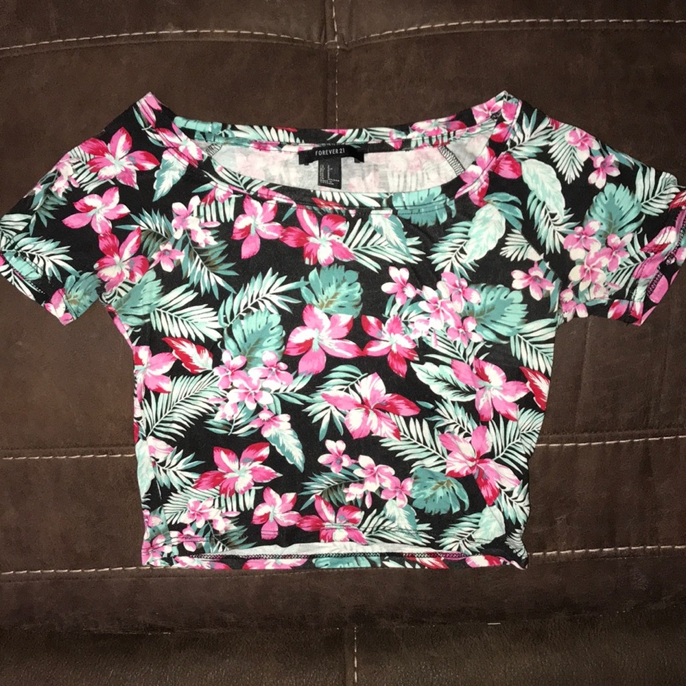 🌺Tropical floral forever 21 crop top🌺
